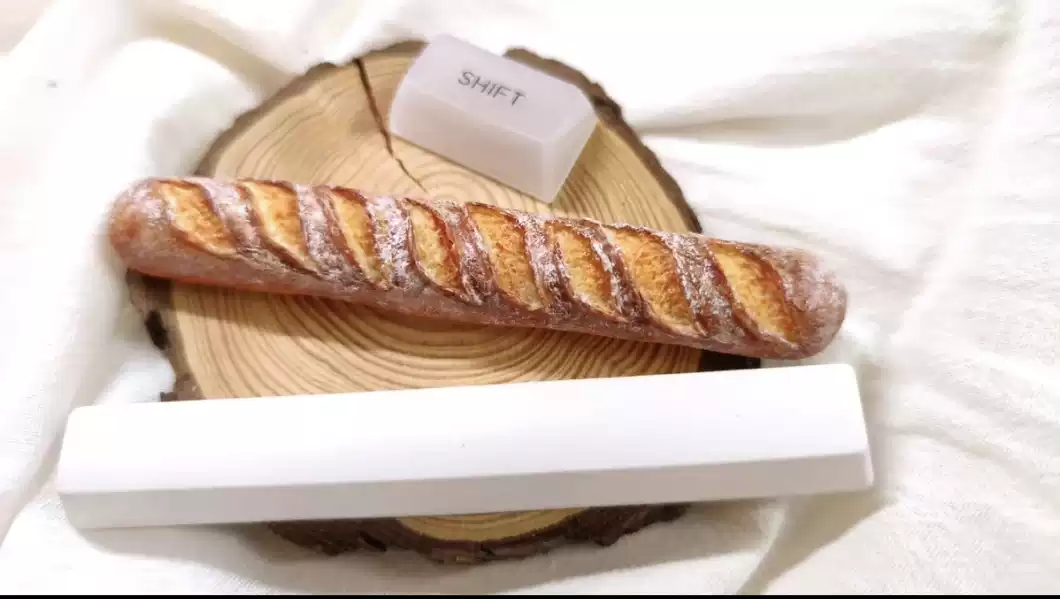 Baguette Food Artisan Spacebar - Custom Keycaps recension och pris